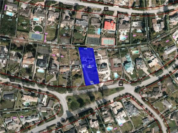 Vacant residential lot for sale in a quiet neighbourhood in Orillia, Ontario, ideal for building your dream home with development potential and scenic surroundings.