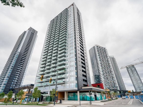 Contemporary downtown high-rise residential buildings in Vancouver, BC featuring modern architecture, glass facades, and urban living spaces. Ideal for real estate investment and luxury apartment rentals in Canada.