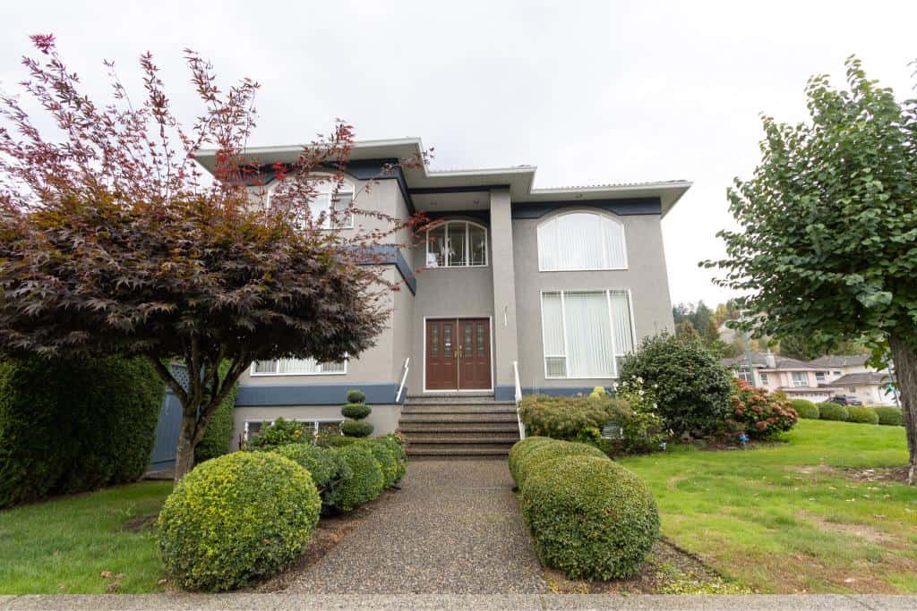 Beautiful Vancouver home with manicured landscaping and modern architecture, ideal for real estate listings and property sales in British Columbia.