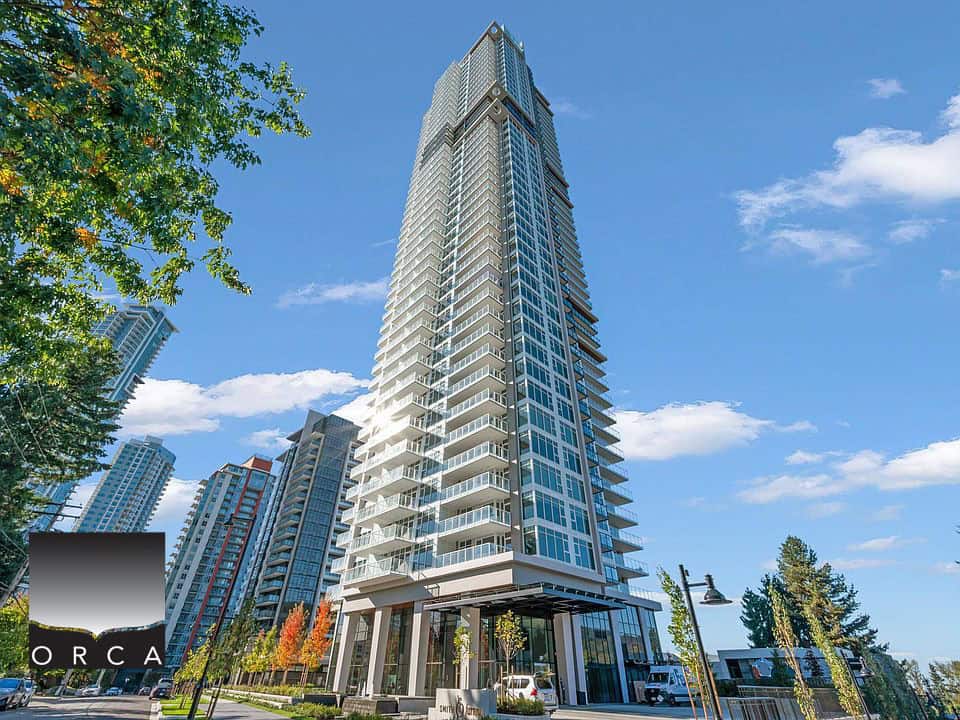 Rise condominium at 2605-720 Farrow Street, Coquitlam, offering stunning cityscape views and upscale amenities. Perfect for urban living and investment opportunities.